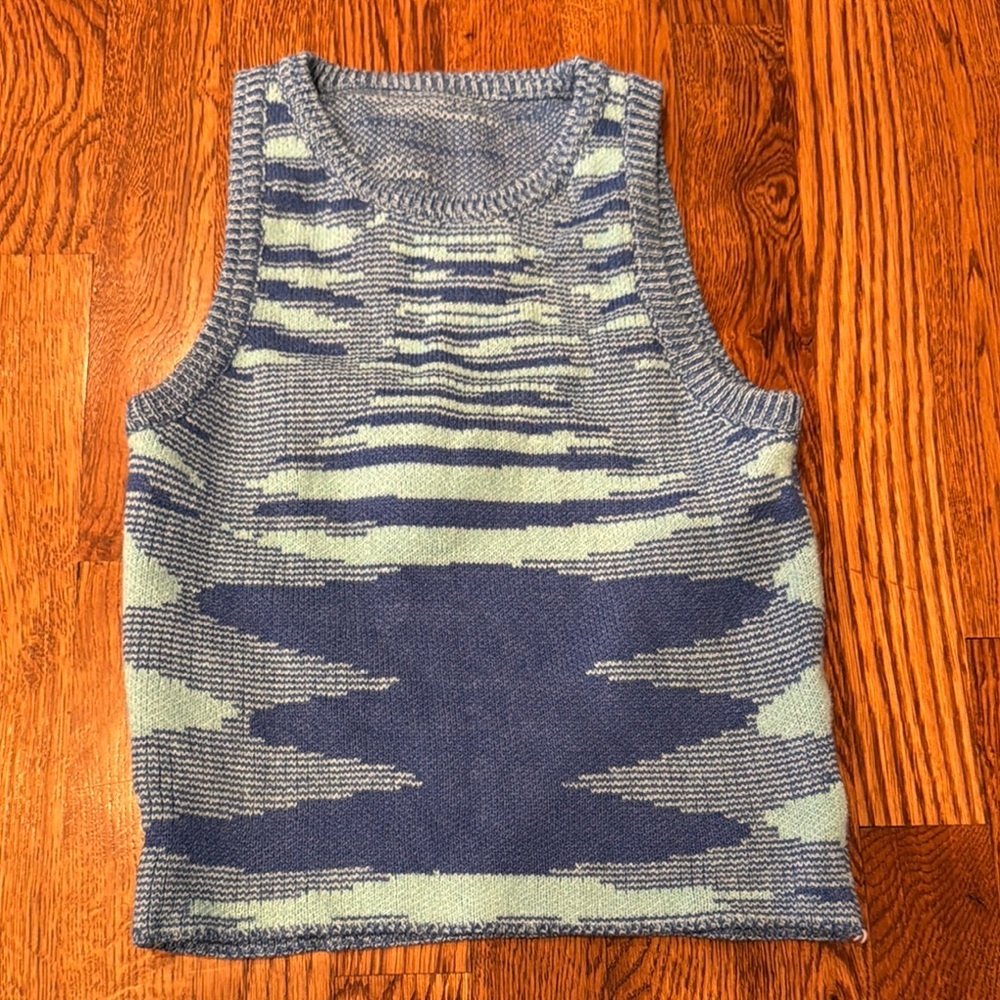 Women’s Blue and Green Patterned Knit Tank Top Size Small - Picture 1 of 4